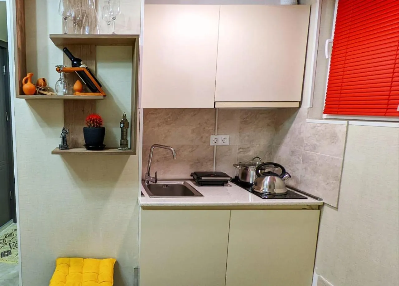 Ideal Home Tbilissi 0*,